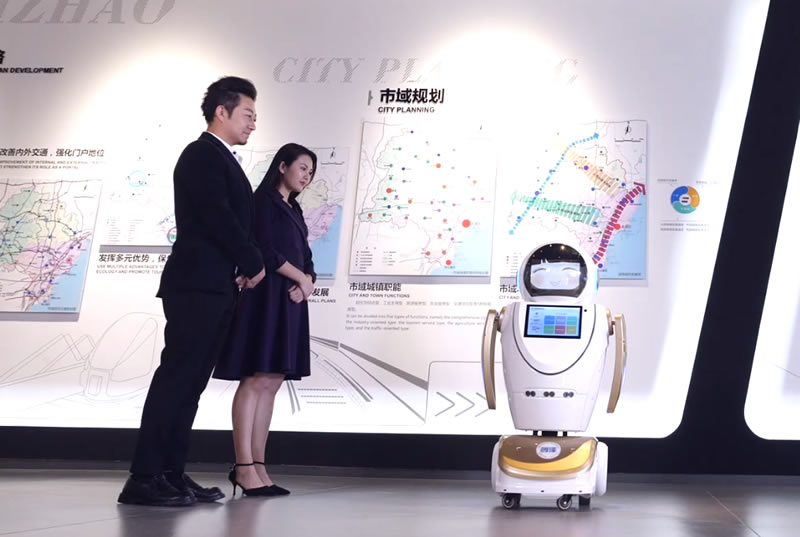 天津迎賓機(jī)器人