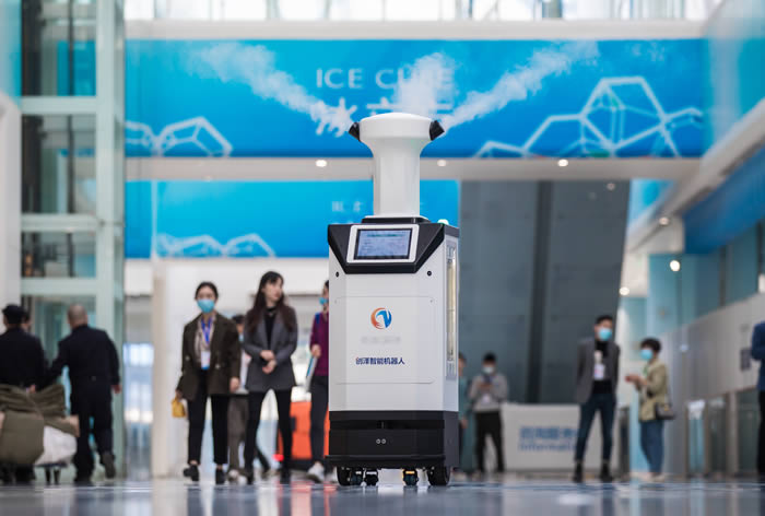 創(chuàng)澤消毒機(jī)器人