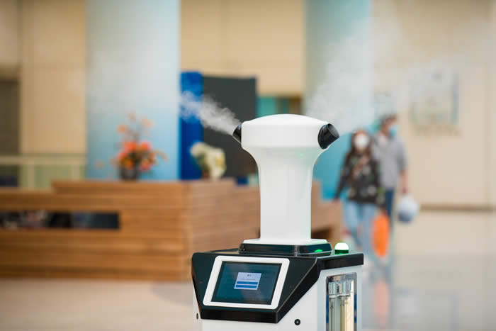 山東智能霧化消殺機(jī)器人