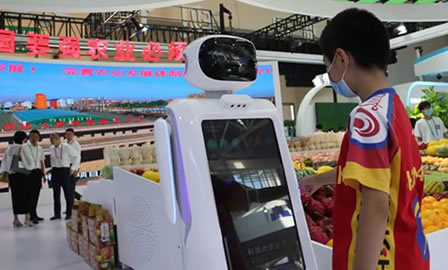 智能大屏機(jī)器人